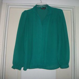 BLOUSES ARE BACK EMERALD GREEN VINTAGE CREPE BLOUSE 6